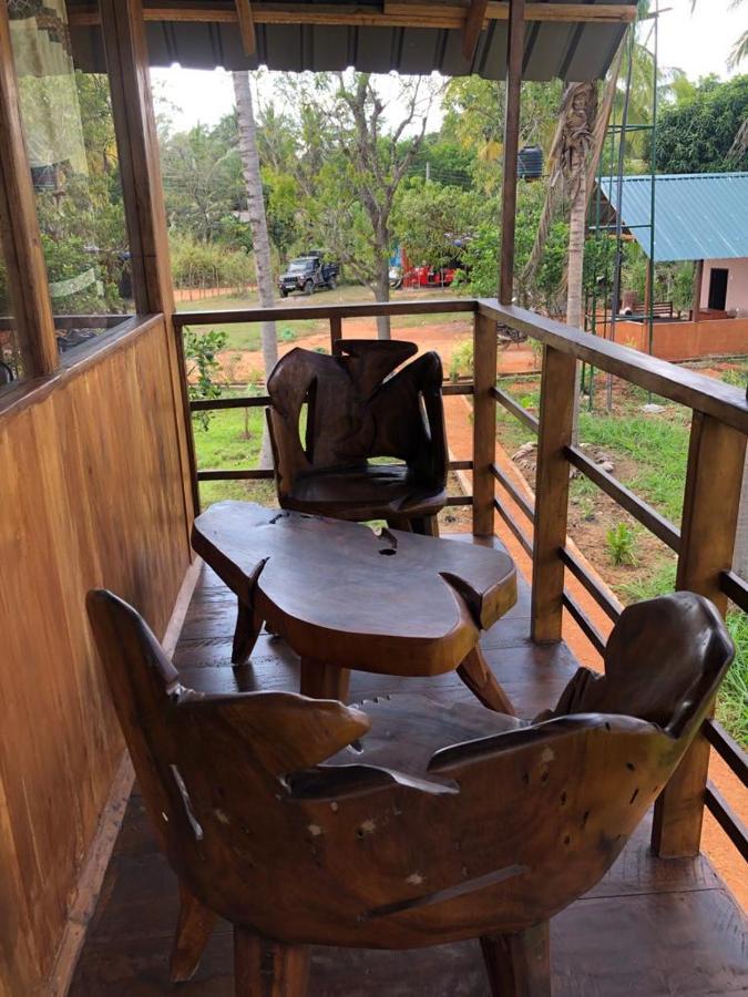 Sigiriya Paddy Field Hut Villa Eksteriør billede